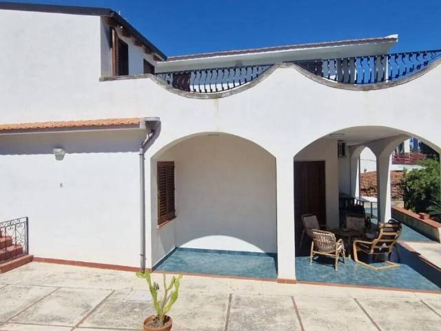 Villa Indipendente in vendita a Augusta, Siracusa