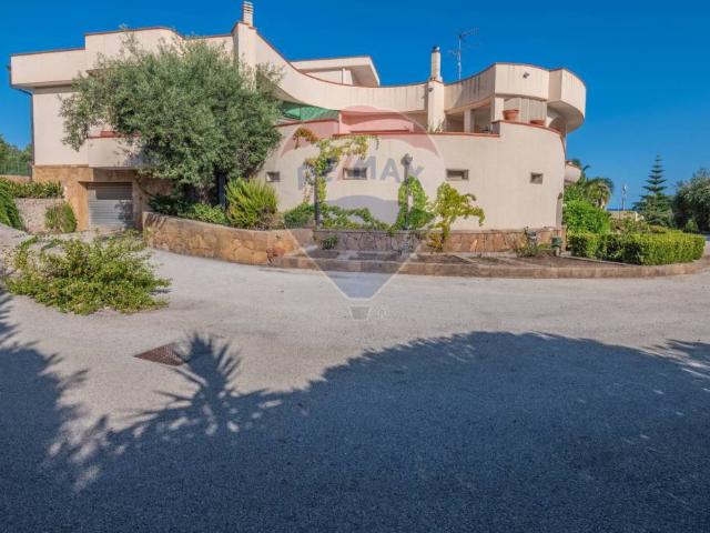 Villa Indipendente in vendita a Augusta, Sicilia