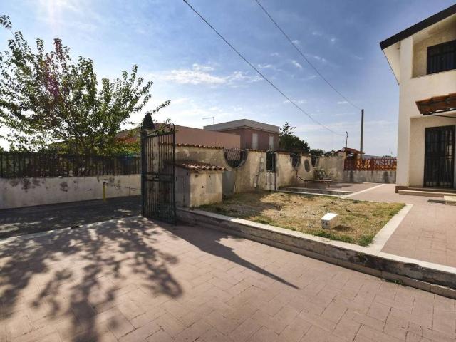 Villa Indipendente in vendita a Agnone Fortezza, Augusta