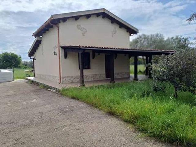 Villa Indipendente in vendita a Brucoli, Augusta