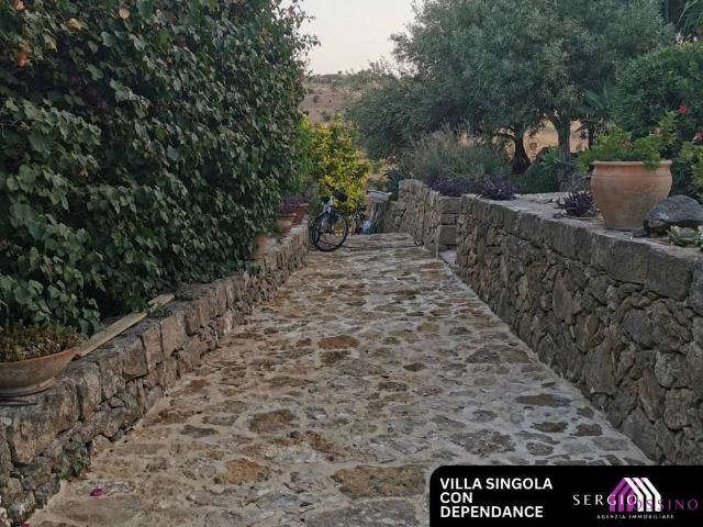 Villa Indipendente in vendita a Augusta, Sicilia