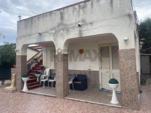 Villa Indipendente in vendita a Agnone Fortezza, Augusta
