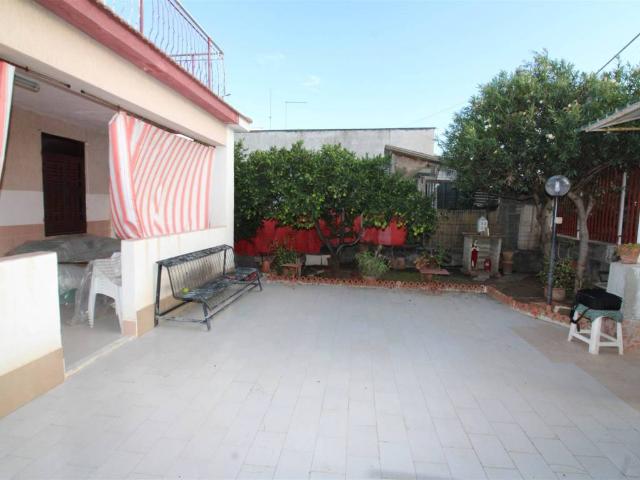 Villa Indipendente in vendita a Agnone Fortezza, Augusta