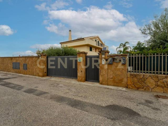 Villa Indipendente in vendita a Augusta, Sicilia