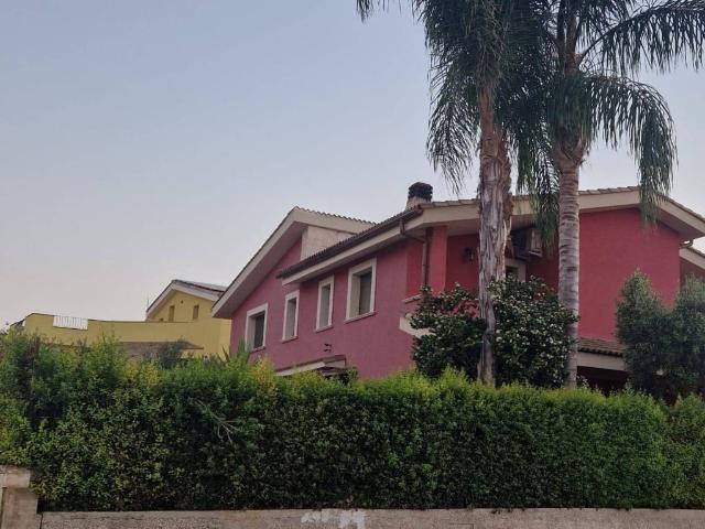 Villa Indipendente in vendita a Augusta, Sicilia