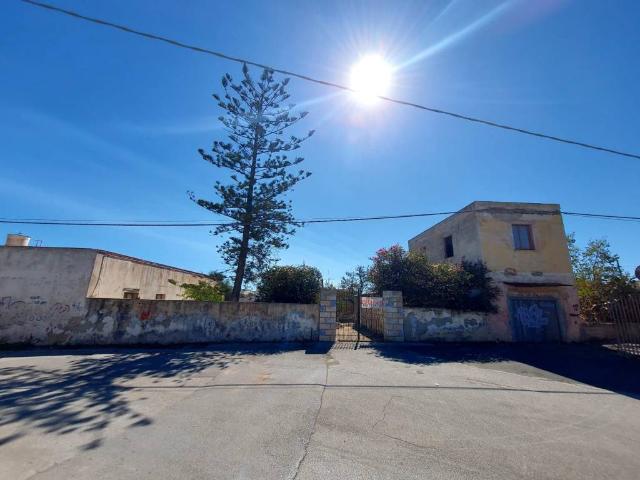 Villa Indipendente in vendita a Augusta, Sicilia