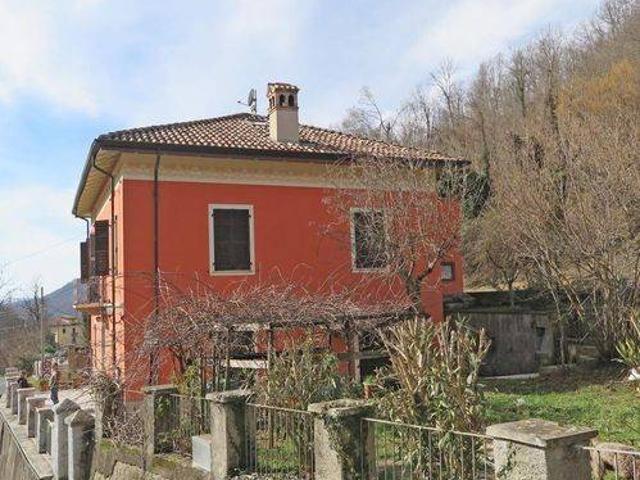 Villa Indipendente in vendita a Unione di comuni Montana Lunigiana, Aulla