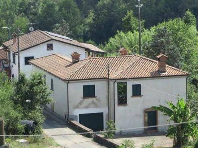 Villa Indipendente in vendita a Unione di comuni Montana Lunigiana, Aulla