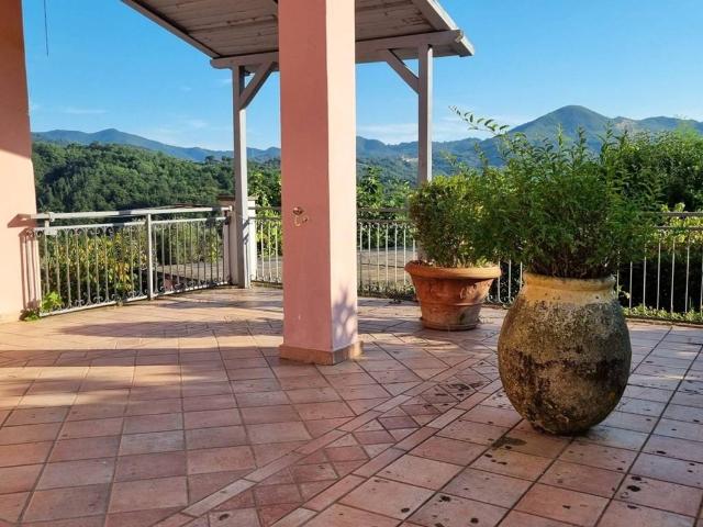 Villa Indipendente in vendita a Unione di comuni Montana Lunigiana, Aulla