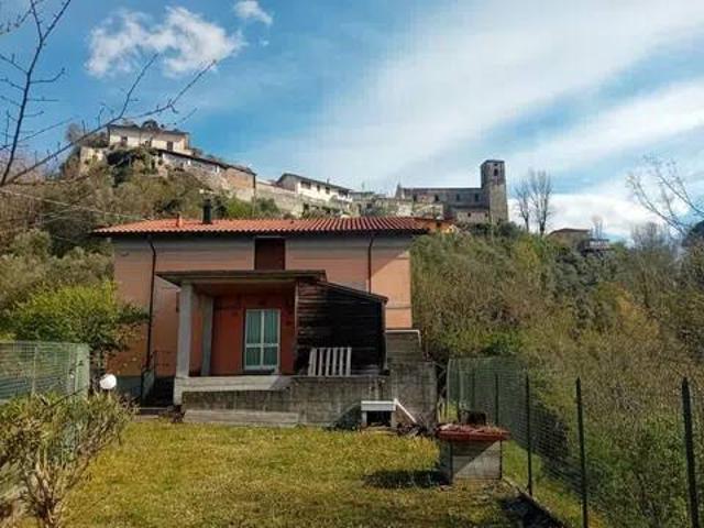 Villa Indipendente in vendita a Unione di comuni Montana Lunigiana, Aulla