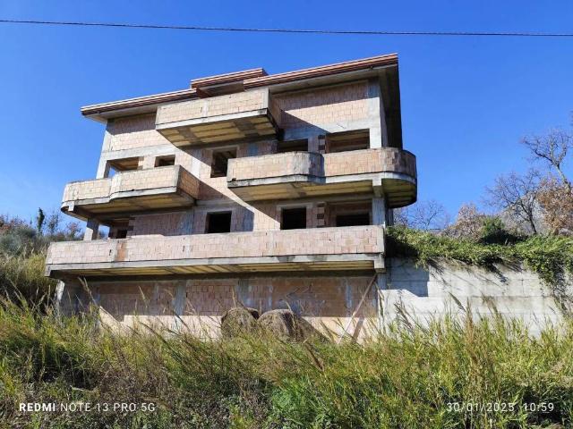 Villa Indipendente in vendita a Ausonia, Lazio