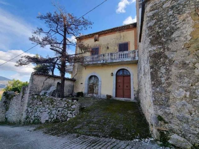 Villa Indipendente in vendita a Ausonia, Lazio
