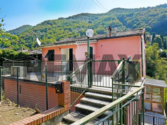 Villa Indipendente in vendita a Avegno