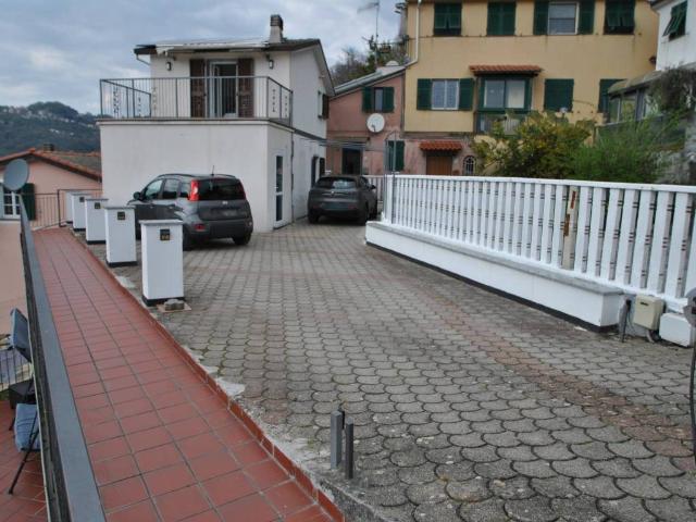 Villa Indipendente in vendita a Avegno, Salto