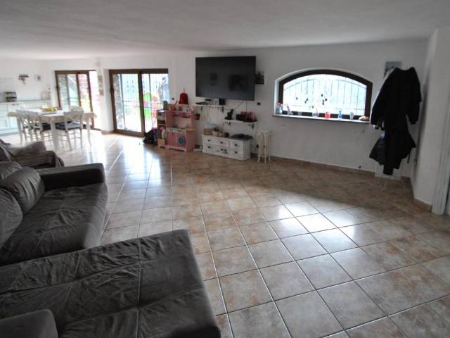 Villa Indipendente in vendita a Avegno, Salto