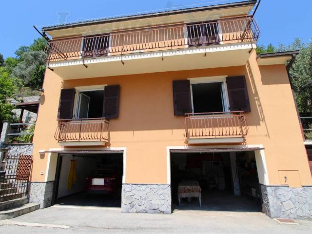 Villa Indipendente in vendita a Avegno, Salto
