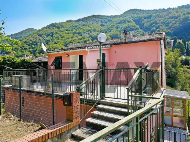 Villa Indipendente in vendita a Avegno