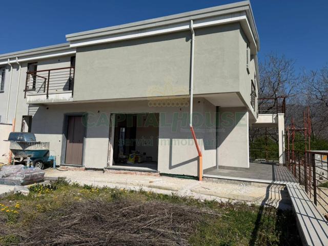 Villa Indipendente in vendita a Avella, Campania