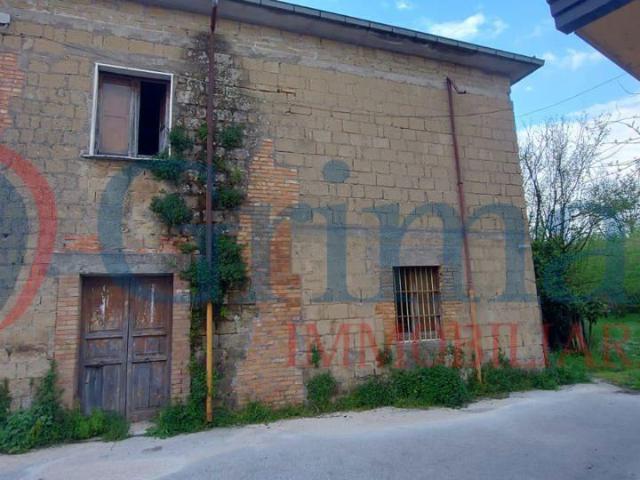 Villa Indipendente in vendita a Avellino, Campania