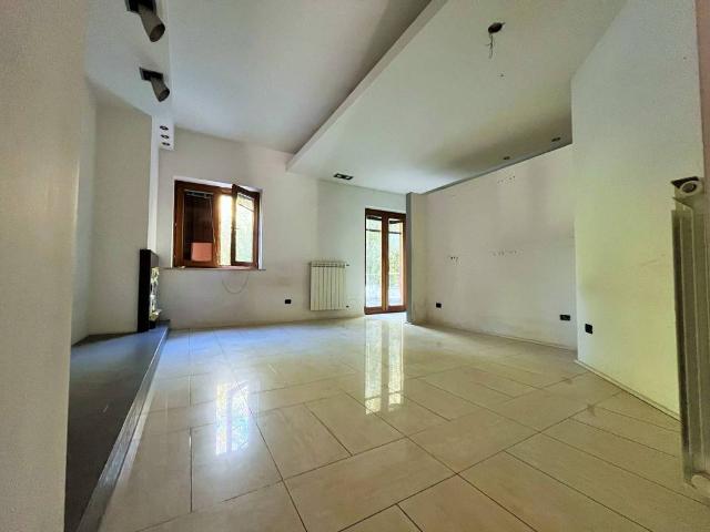 Villa Indipendente in vendita a Avellino, Campania