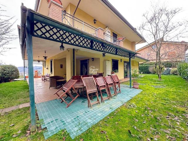 Villa Indipendente in vendita a Avellino, Campania