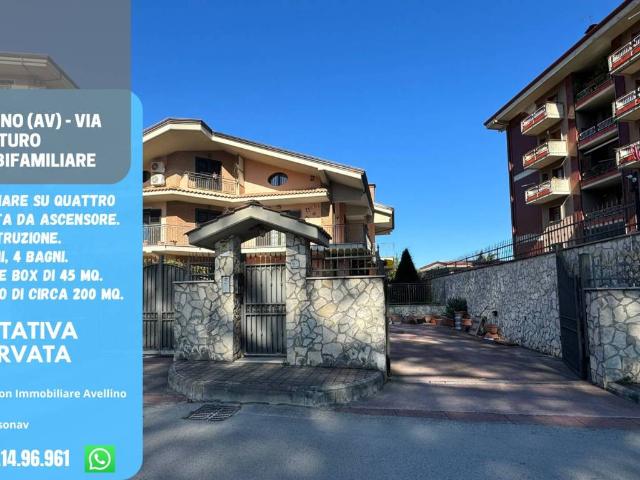 Villa Indipendente in vendita a Avellino, Campania
