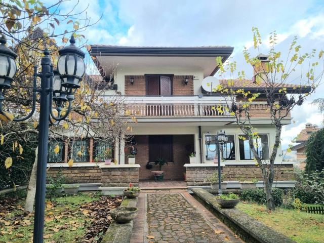 Villa Indipendente in vendita a Avellino, Campania
