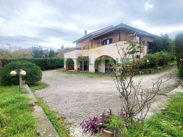 Villa Indipendente in vendita a Santa Maria delle Grazie, Avellino