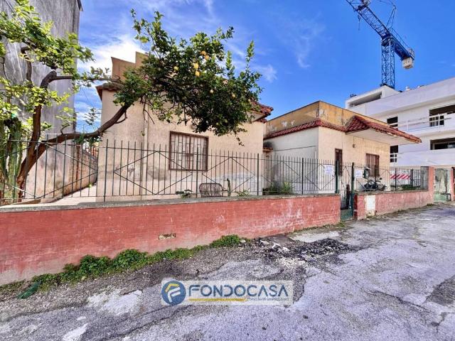 Villa Indipendente in vendita a Bagno d'Aversa, Aversa