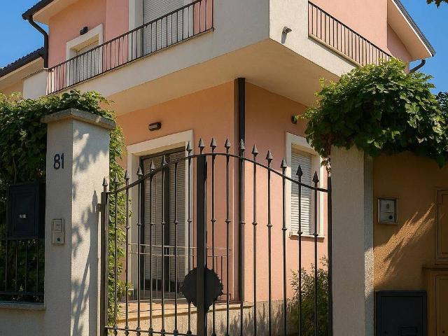 Villa Indipendente in vendita a Avezzano, Abruzzo