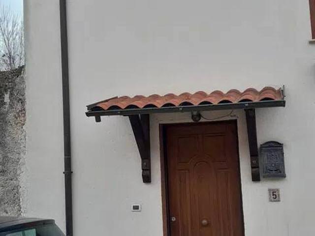 Villa Indipendente in vendita a Avezzano, Abruzzo