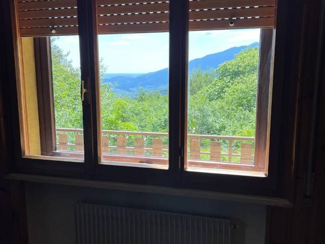 Villa Indipendente in vendita a Aviano, Friuli-Venezia Giulia