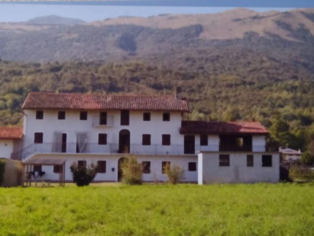 Villa Indipendente in vendita a Aviano, Friuli-Venezia Giulia