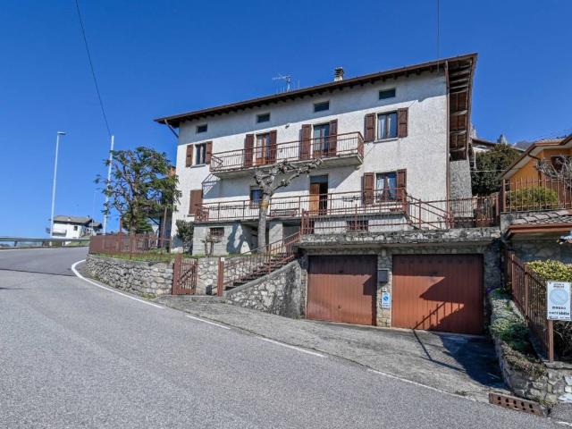 Villa Indipendente in vendita a Aviatico, Lombardia