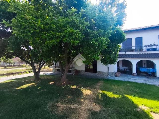 Villa Indipendente in vendita a Grangia, Piemonte