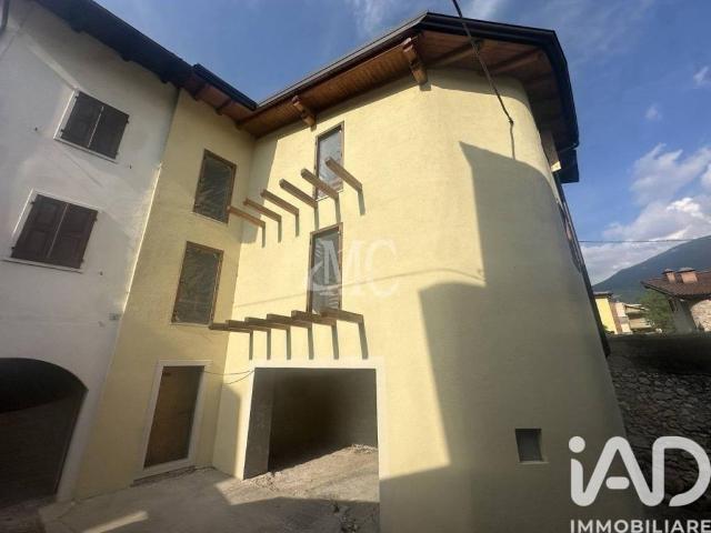 Villa Indipendente in vendita a Comunità della Vallagarina, Avio