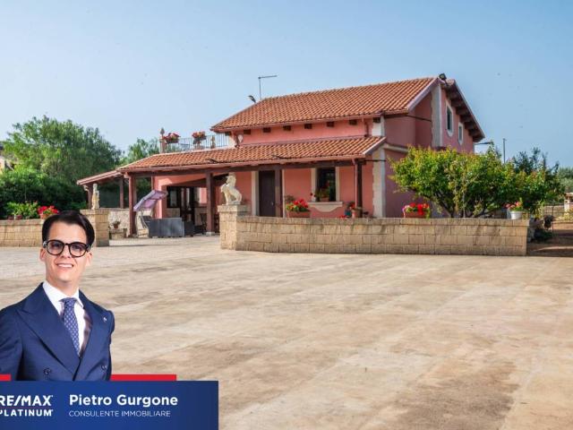Villa Indipendente in vendita a Avola, Sicilia