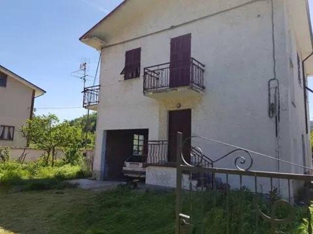 Villa Indipendente in vendita a Piemonte, Alessandria