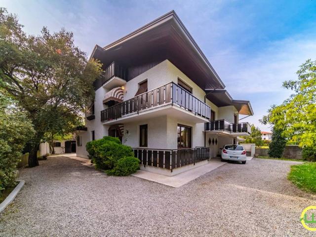 Villa Indipendente in vendita a Azzano Decimo, Friuli-Venezia Giulia