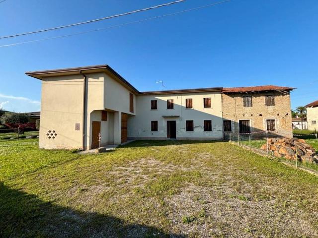 Villa Indipendente in vendita a Azzano Decimo, Friuli-Venezia Giulia