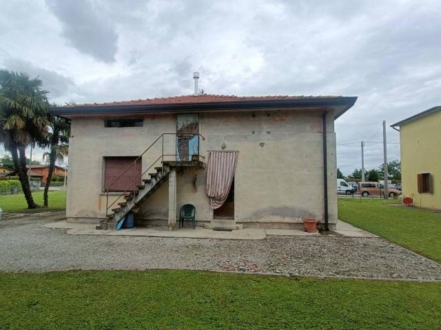 Villa Indipendente in vendita a Azzano Decimo, Friuli-Venezia Giulia