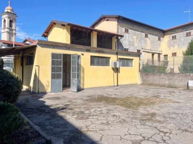 Villa Indipendente in vendita a Azzano San Paolo, Lombardia