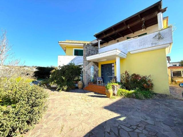 Villa Indipendente in vendita a Bacoli, Campania