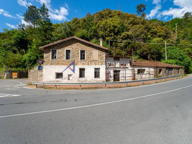 Villa Indipendente in vendita a Badalucco, Liguria