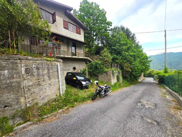 Villa Indipendente in vendita a Badalucco, Liguria