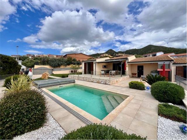 Villa Indipendente in vendita a Badesi, Sardigna/Sardegna