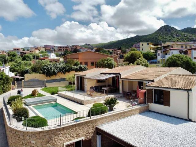 Villa Indipendente in vendita a Badesi, Sardigna/Sardegna