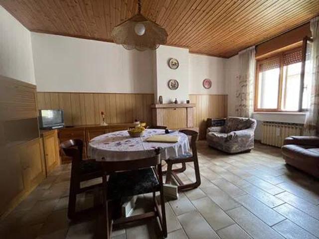 Villa Indipendente in vendita a Badia Calavena, Veneto