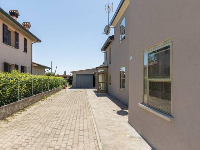 Villa Indipendente in vendita a Villanova di Bagnacavallo, Bagnacavallo