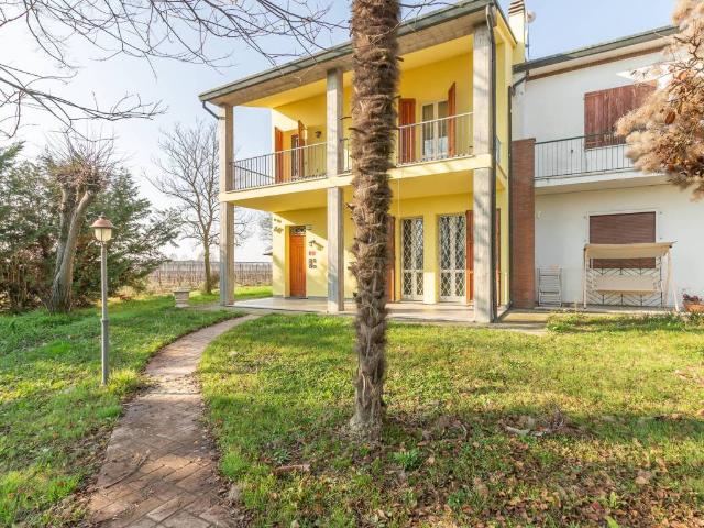 Villa Indipendente in vendita a Unione dei comuni della Bassa Romagna, Bagnacavallo
